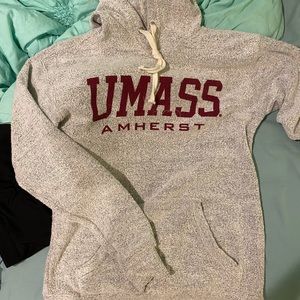 UMass Amherst Comfy Hoodie MUST GO